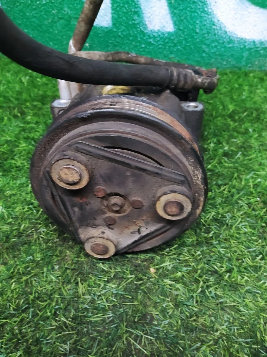 Компрессор кондиционера Ford Focus 1