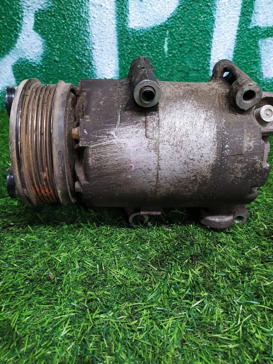 Компрессор кондиционера Ford Focus II