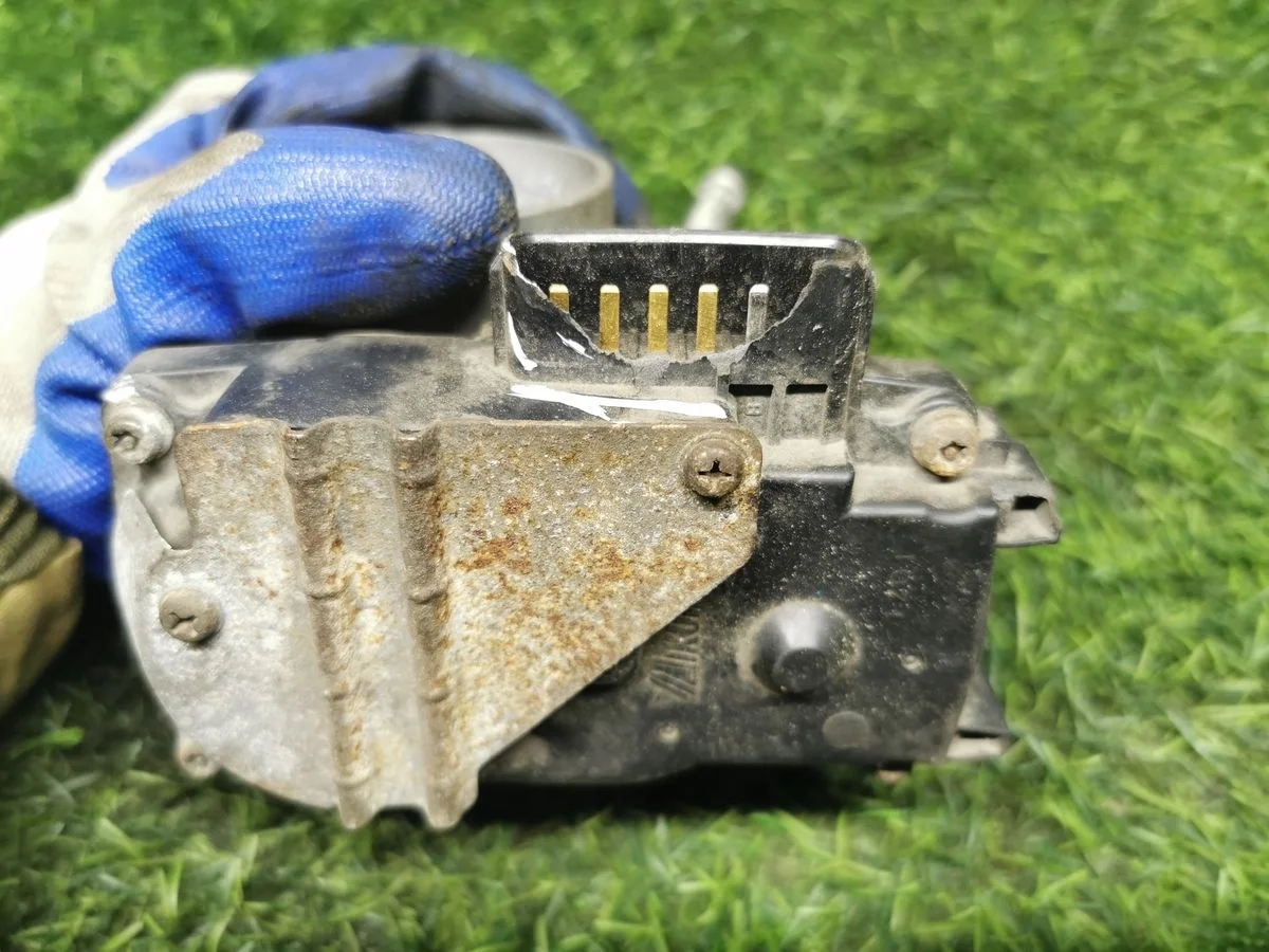 Дроссельная заслонка Mitsubishi Outlander (CU0W) I