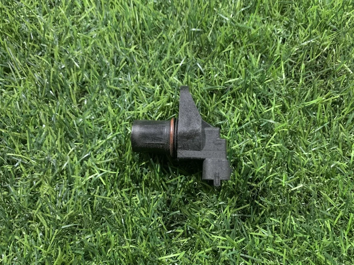 Датчик распредвала Mercedes-Benz W166