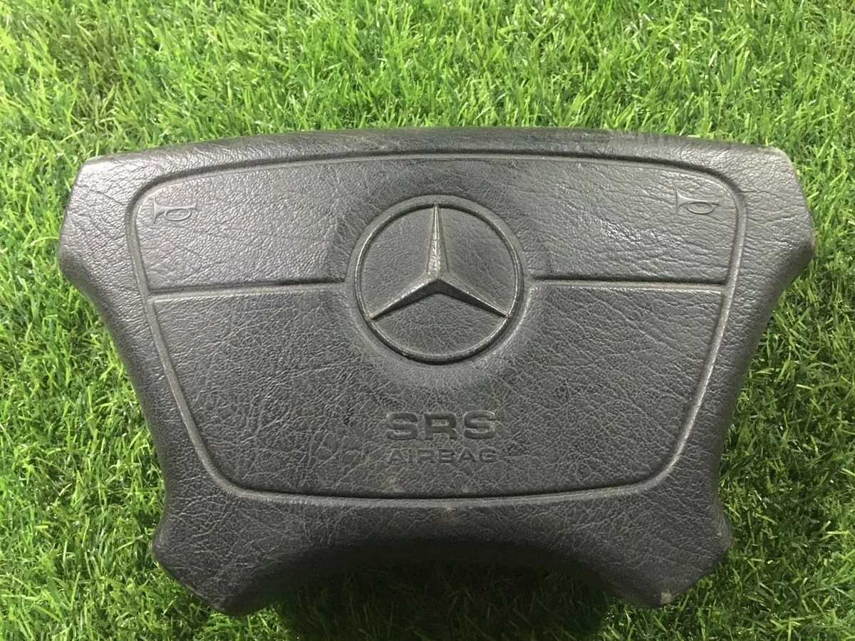 Подушка безопасности в руль Mercedes-Benz E-Class