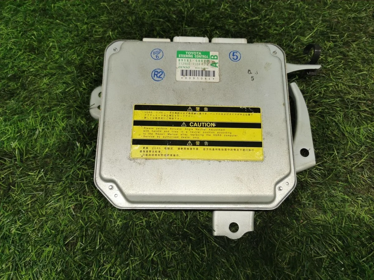 Блок управления рулевой рейкой Lexus LS460 (XF40)