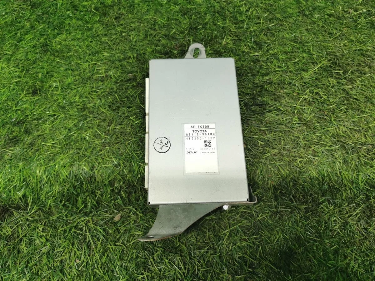 Блок управления Lexus LS460 (XF40) IV