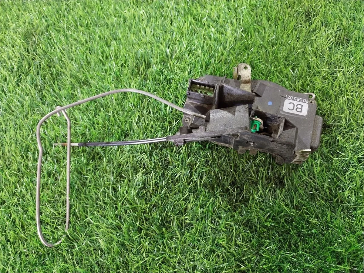 Замок двери Opel Vectra (B) II