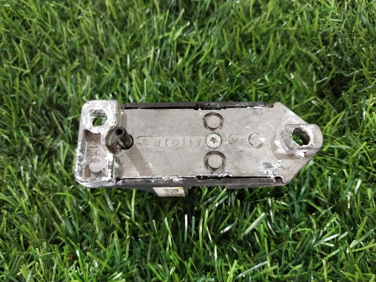 Датчик AIRBAG Renault Scenic II (2003—2006)