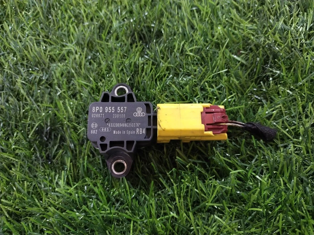 Датчик AIRBAG Audi A4 B7 (2004—2009)