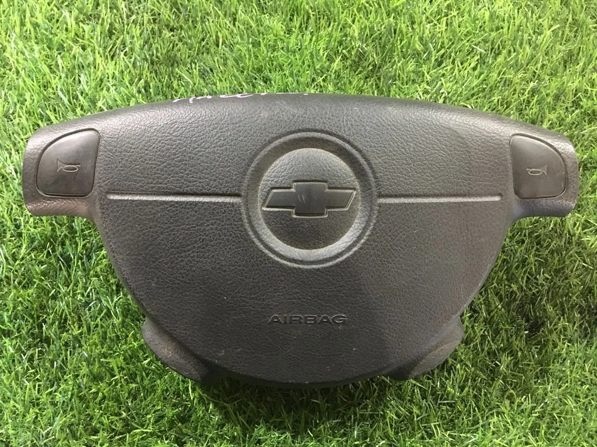 Chevrolet Lacetti, Подушка безопасности в руль