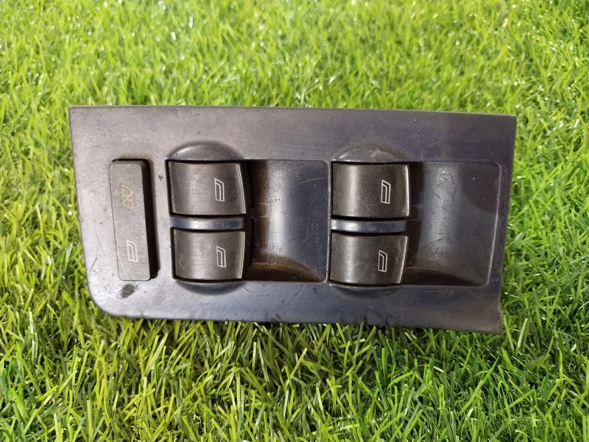 Блок управления стеклоподъемников Audi A6 allroad