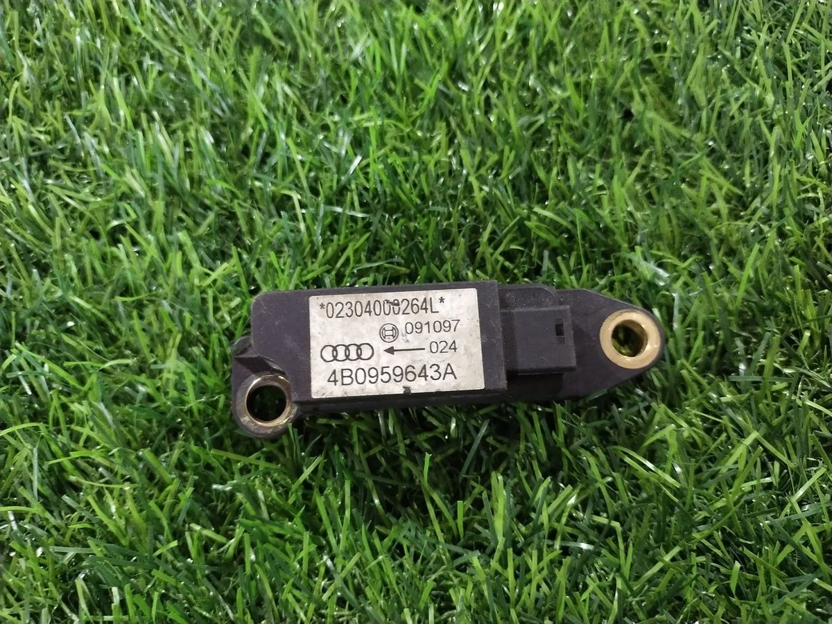 Датчик AIR BAG Audi A6 Allroad Quattro C5 (2000—2006)