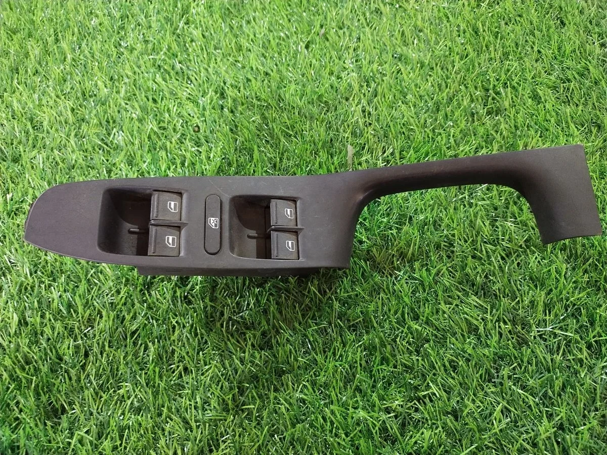 Блок управления стеклоподъемниками Volkswagen