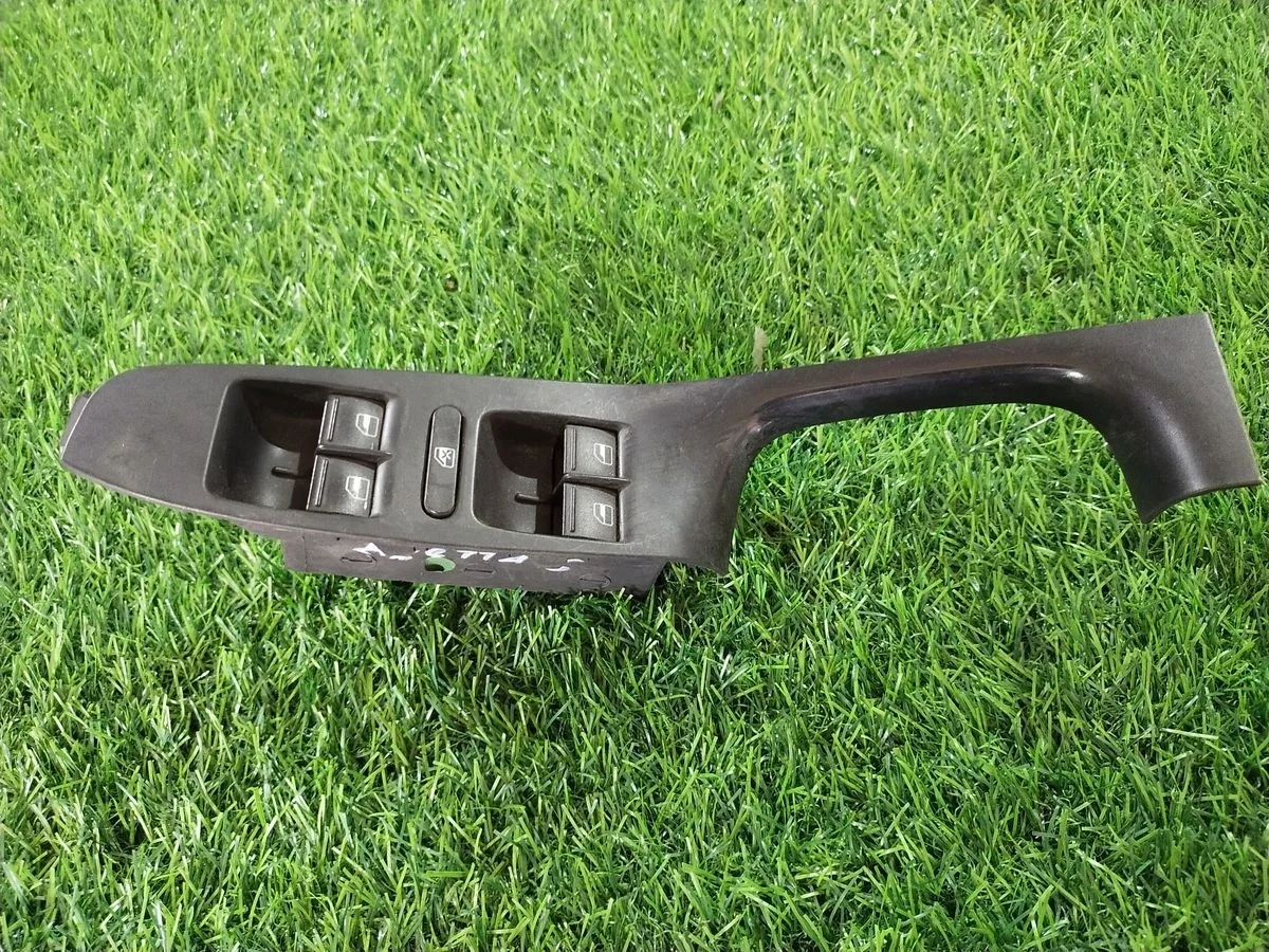 Блок управления стеклоподъемниками Volkswagen