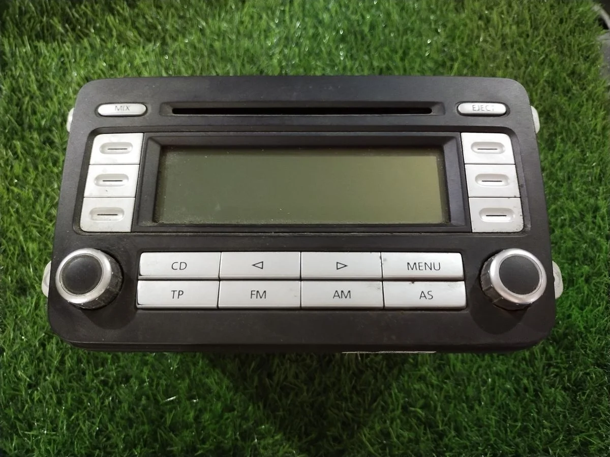 Магнитола Volkswagen Passat