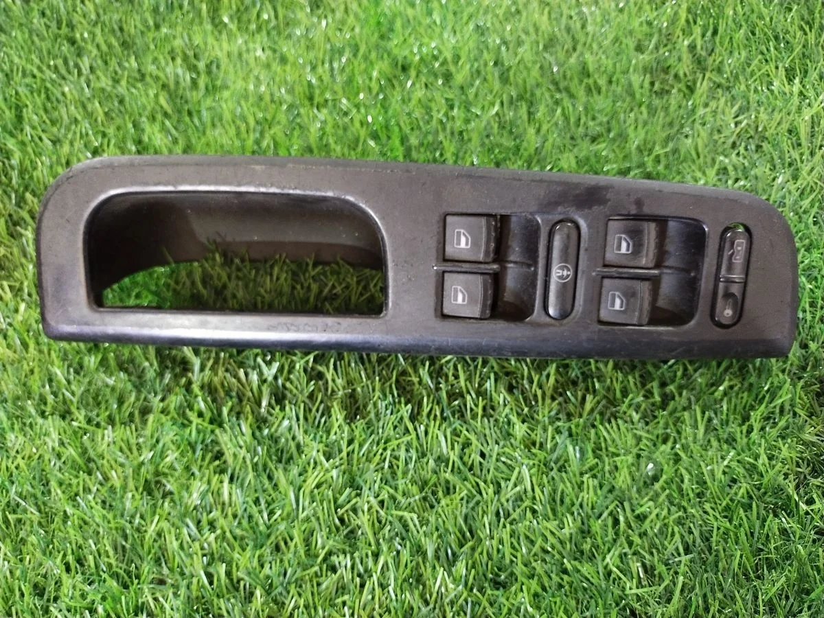 Блок управления стеклоподъемниками Volkswagen