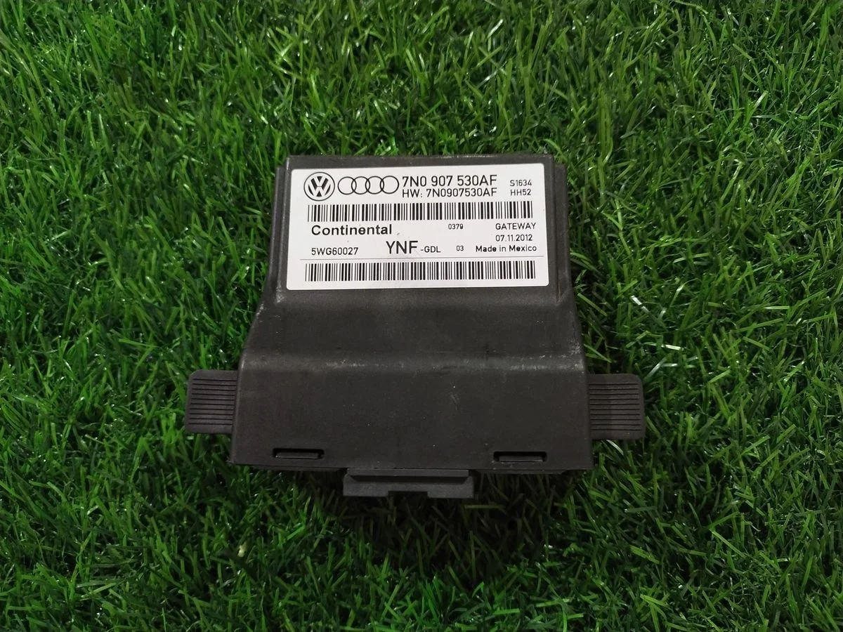 Блок комфорта Volkswagen Jetta (NF) VI