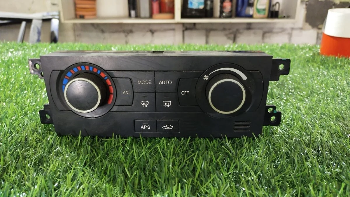 Блок управления климат-контролем Chevrolet Captiva