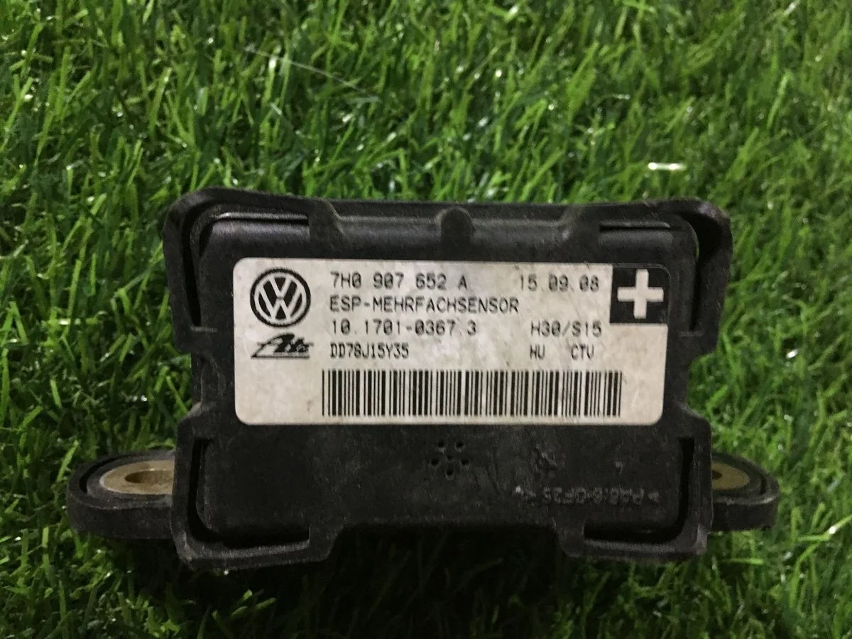 Датчик ускорения Volkswagen Touareg