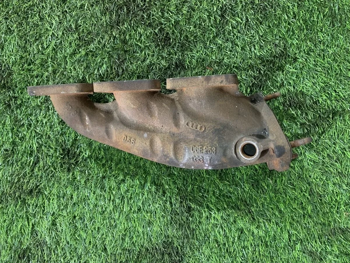 Выпускной коллектор левый Audi Q7 (4M) II