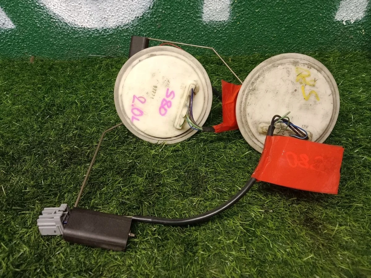 Датчик уровня топлива для Volvo S80