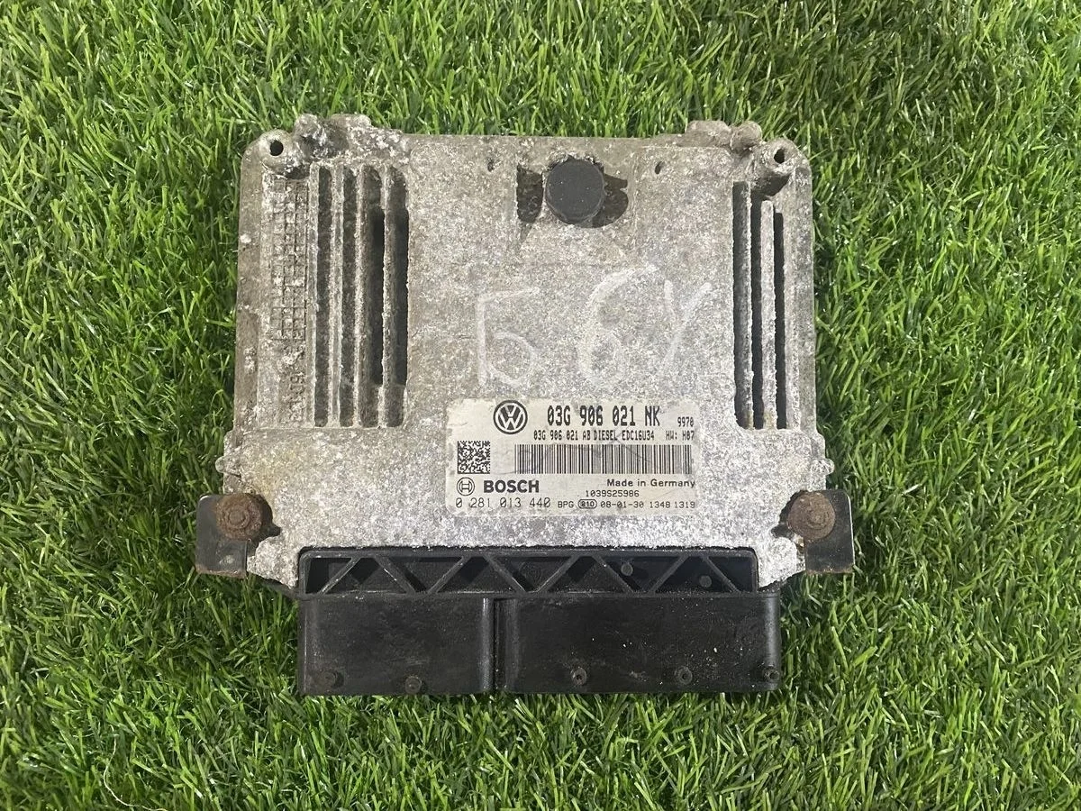 Блок управления двс Volkswagen Passat B6