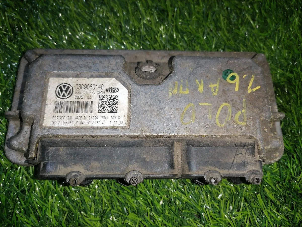 Блок управления двигателем Volkswagen Polo 5