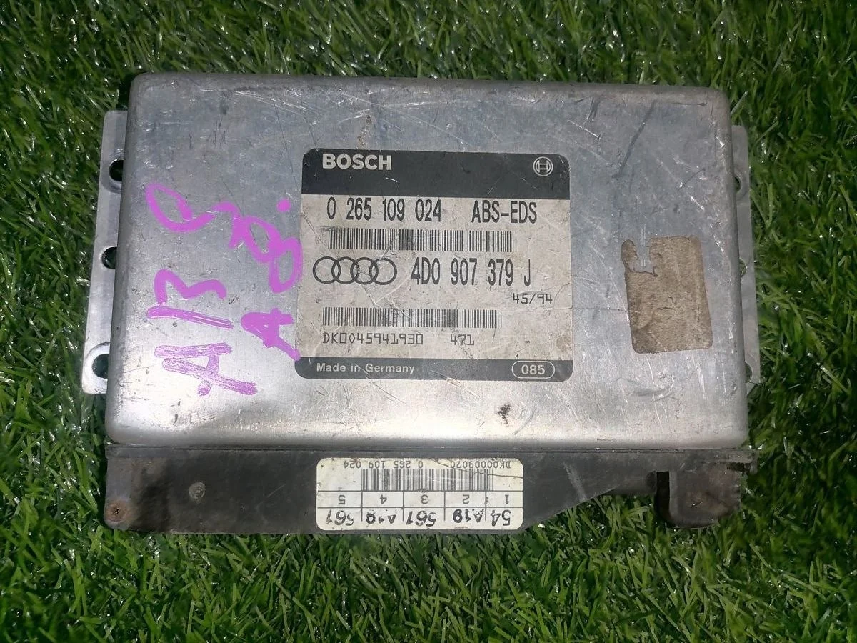 Блок управления ABS AUDI A8 D2