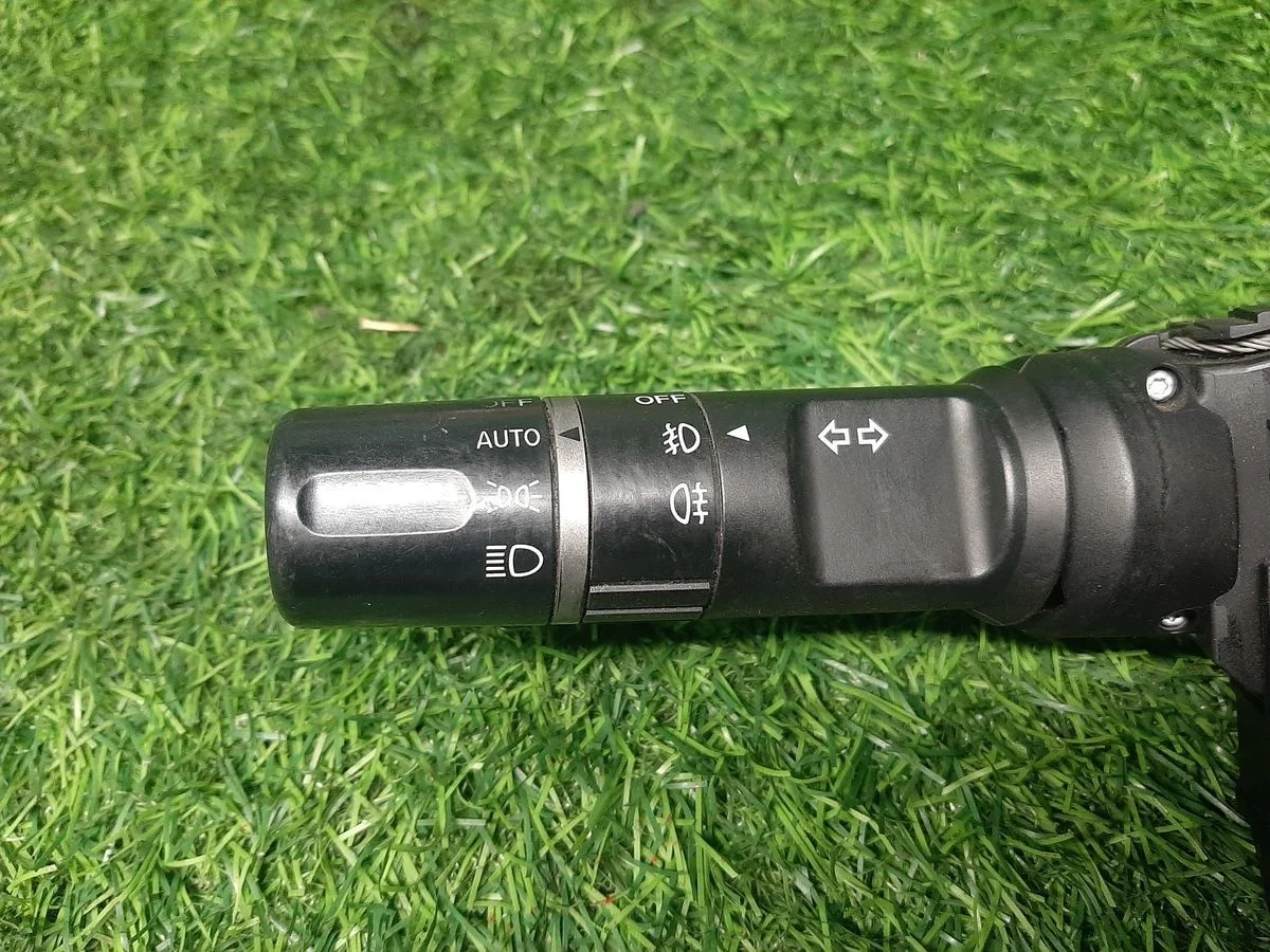 Переключатель подрулевой на Mazda 6 GH