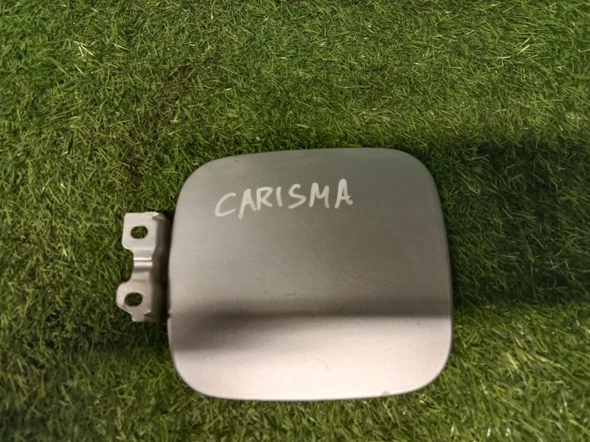 Лючок бензобака для Mitsubishi Carisma 1