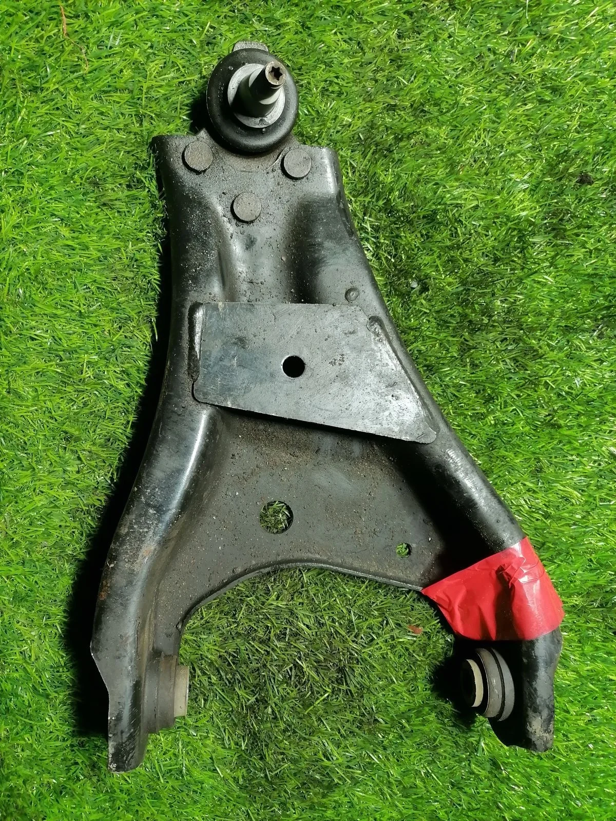 Рычаг передний правый Renault Duster