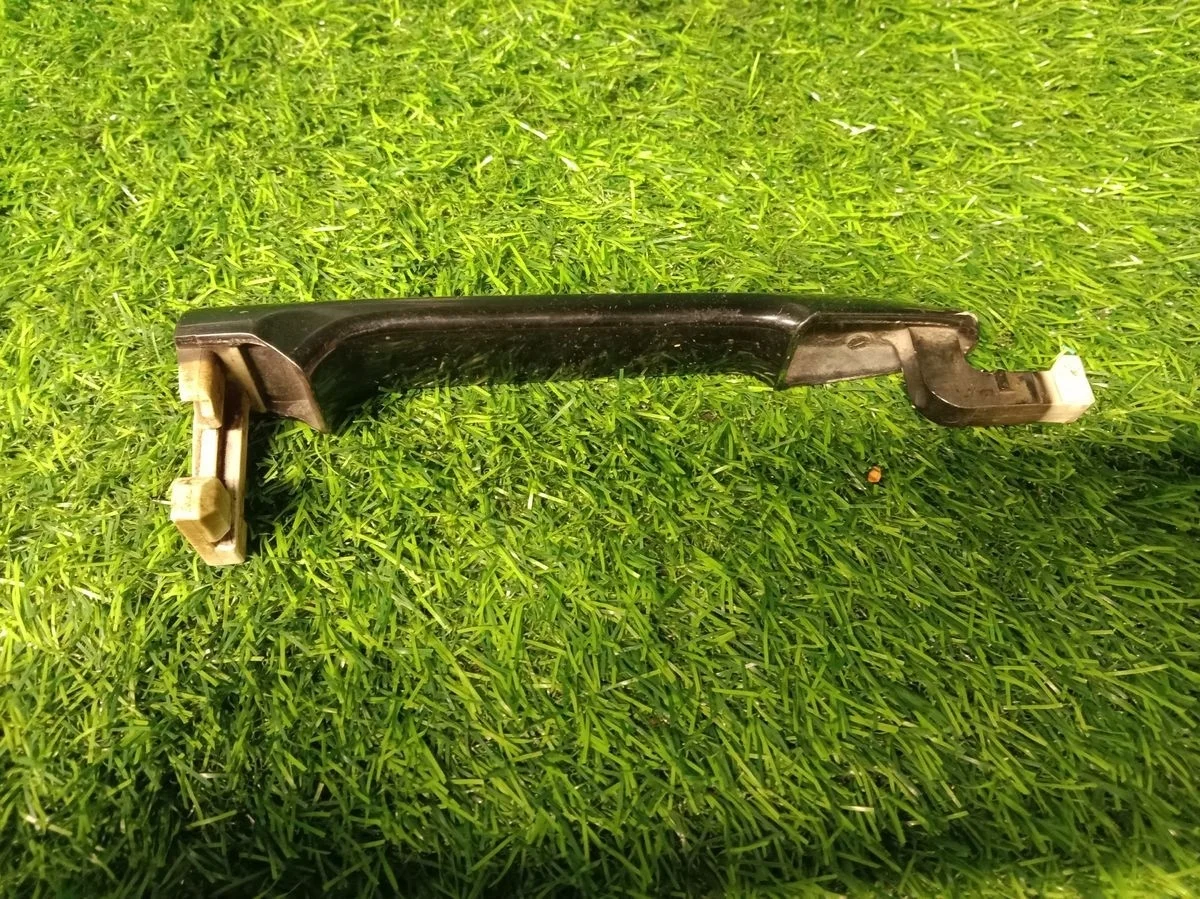 Ручка двери наружная левая для Mitsubishi Lancer X