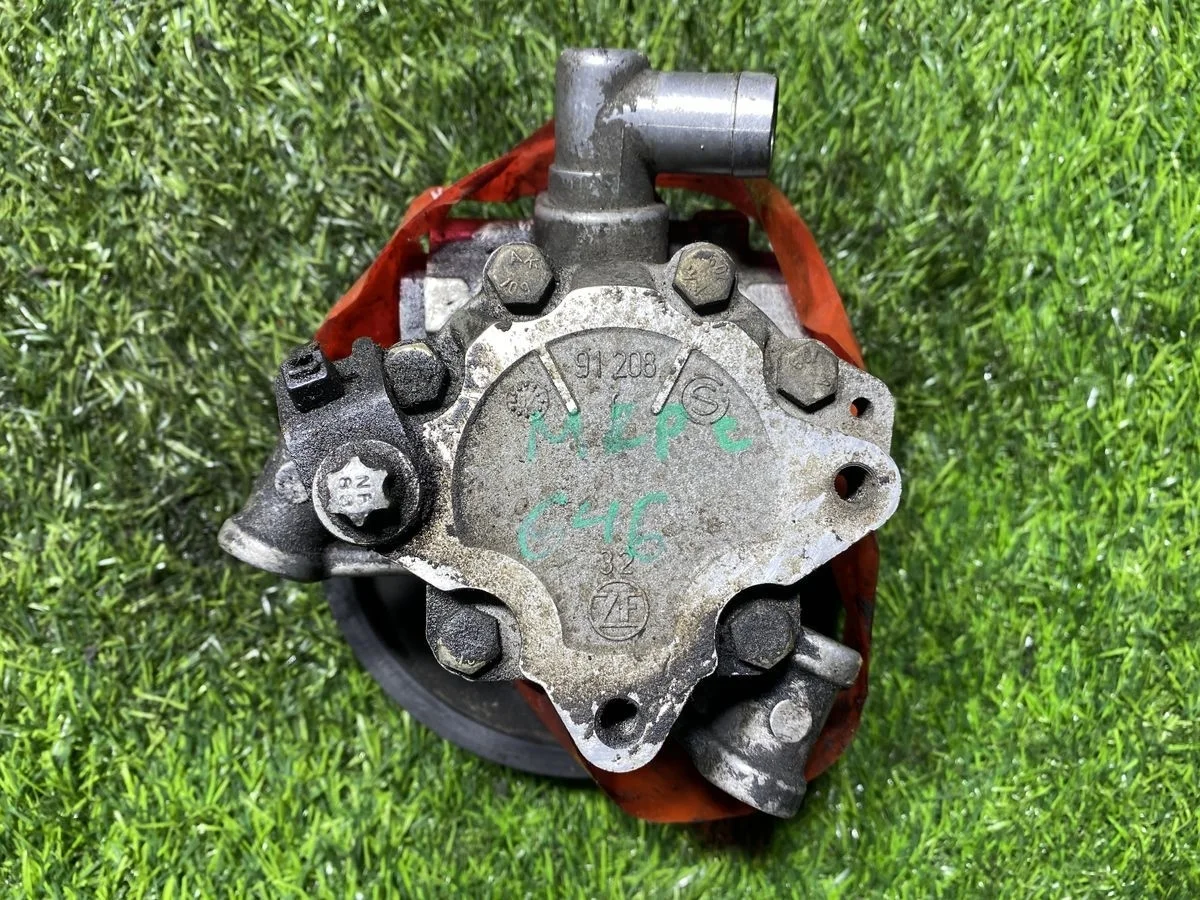 Насос ГУР Mercedes W203 2.2 CDI