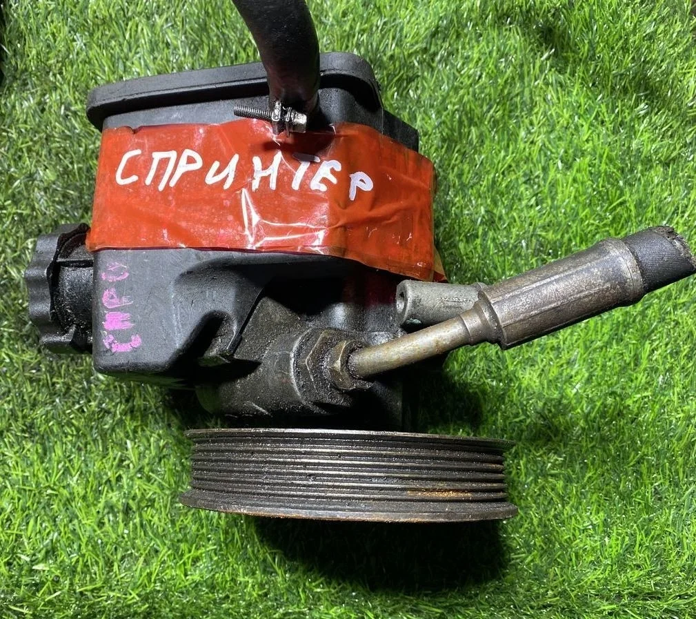 Насос ГУР Mercedes Sprinter W901