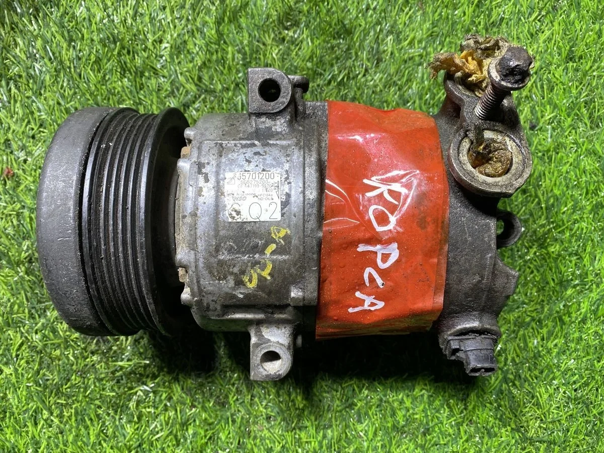 Компрессор кондиционера Opel Corsa D