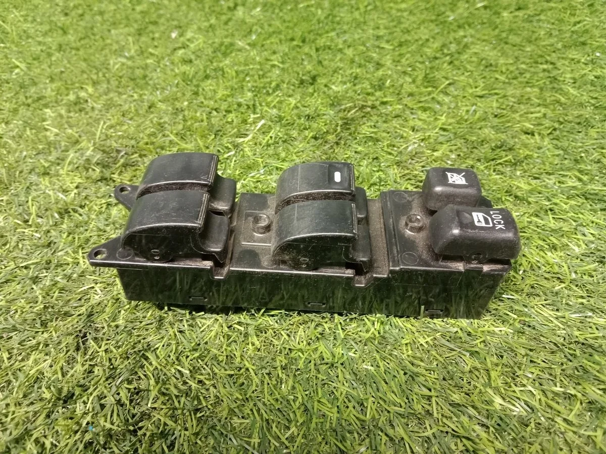 Блок стеклоподъемников для Mitsubishi Lancer 9