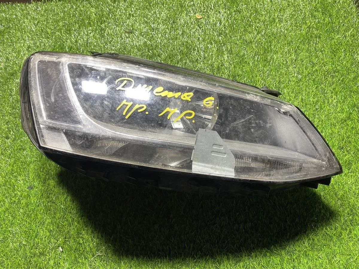 Фара правая на volkswagen jetta 6