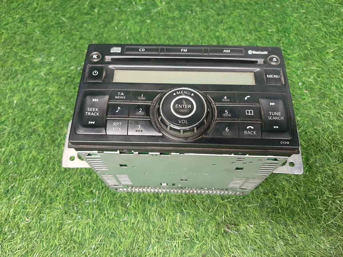 В наличии: Магнитола на Nissan Tiida 1 C11