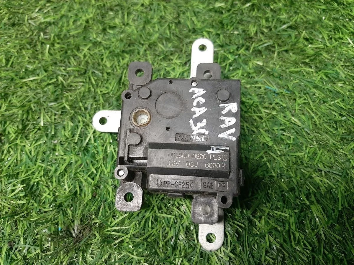 Сервопривод отопителя на Toyota RAV4