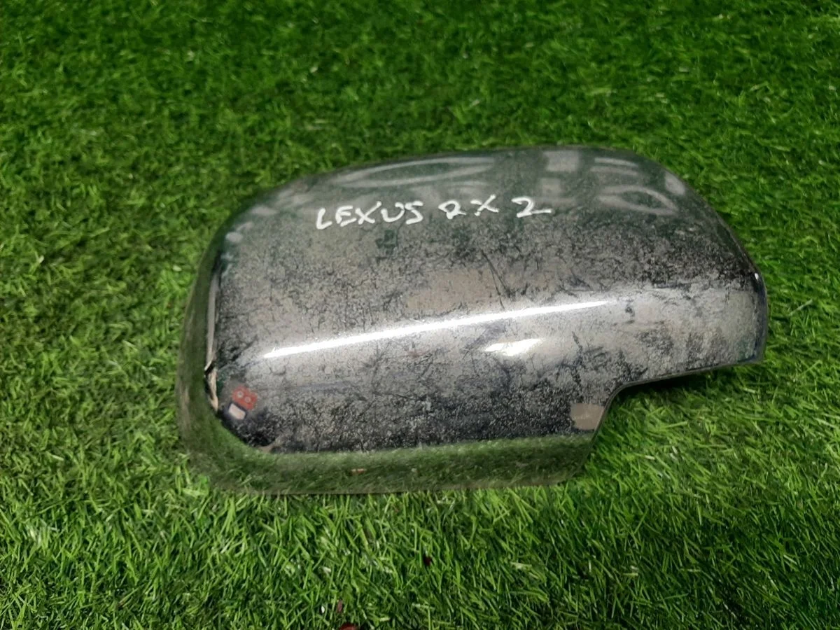 Накладка зеркала правая Lexus RX300