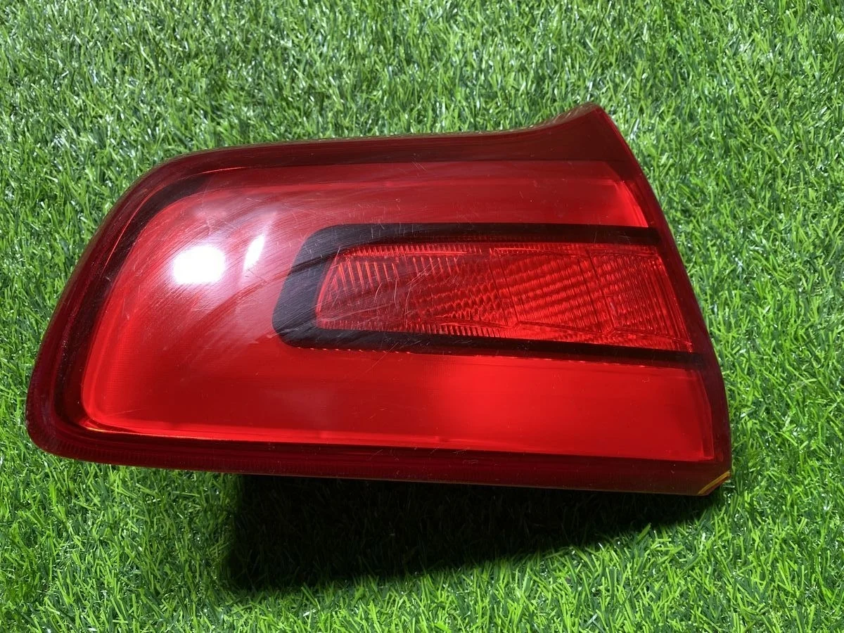 Фонарь в крышку багажника KIA sportage III