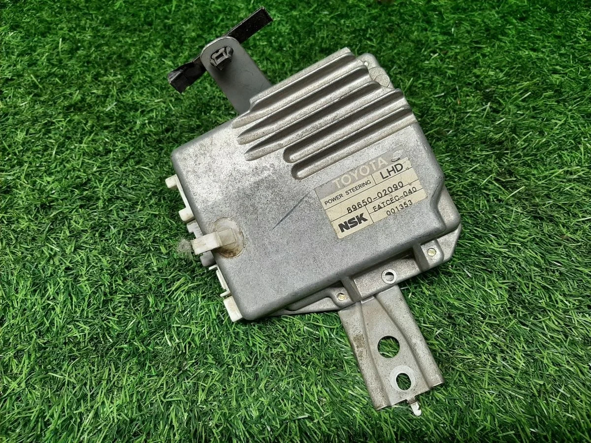 Блок управления рейкой Toyota Corolla IX E120