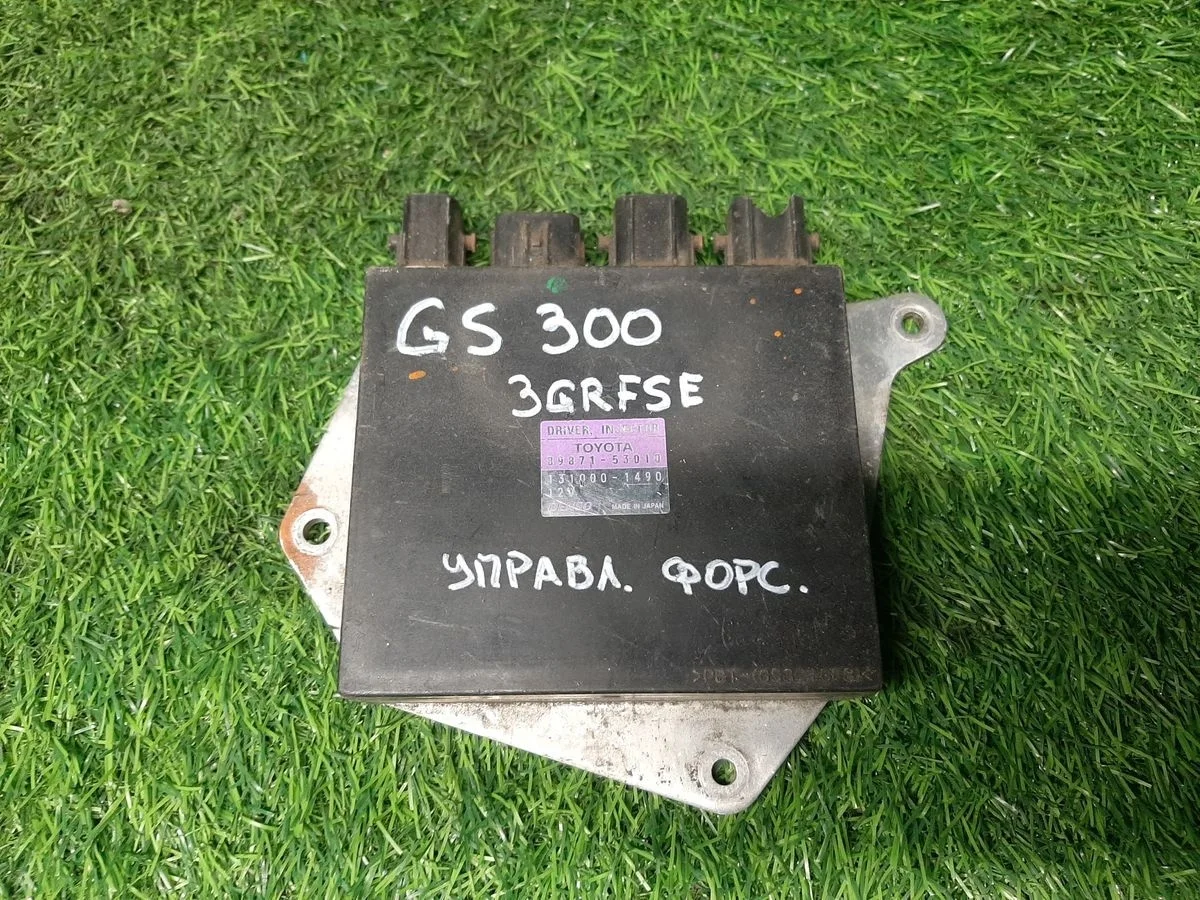 Блок управления форсунками Lexus GS300 3