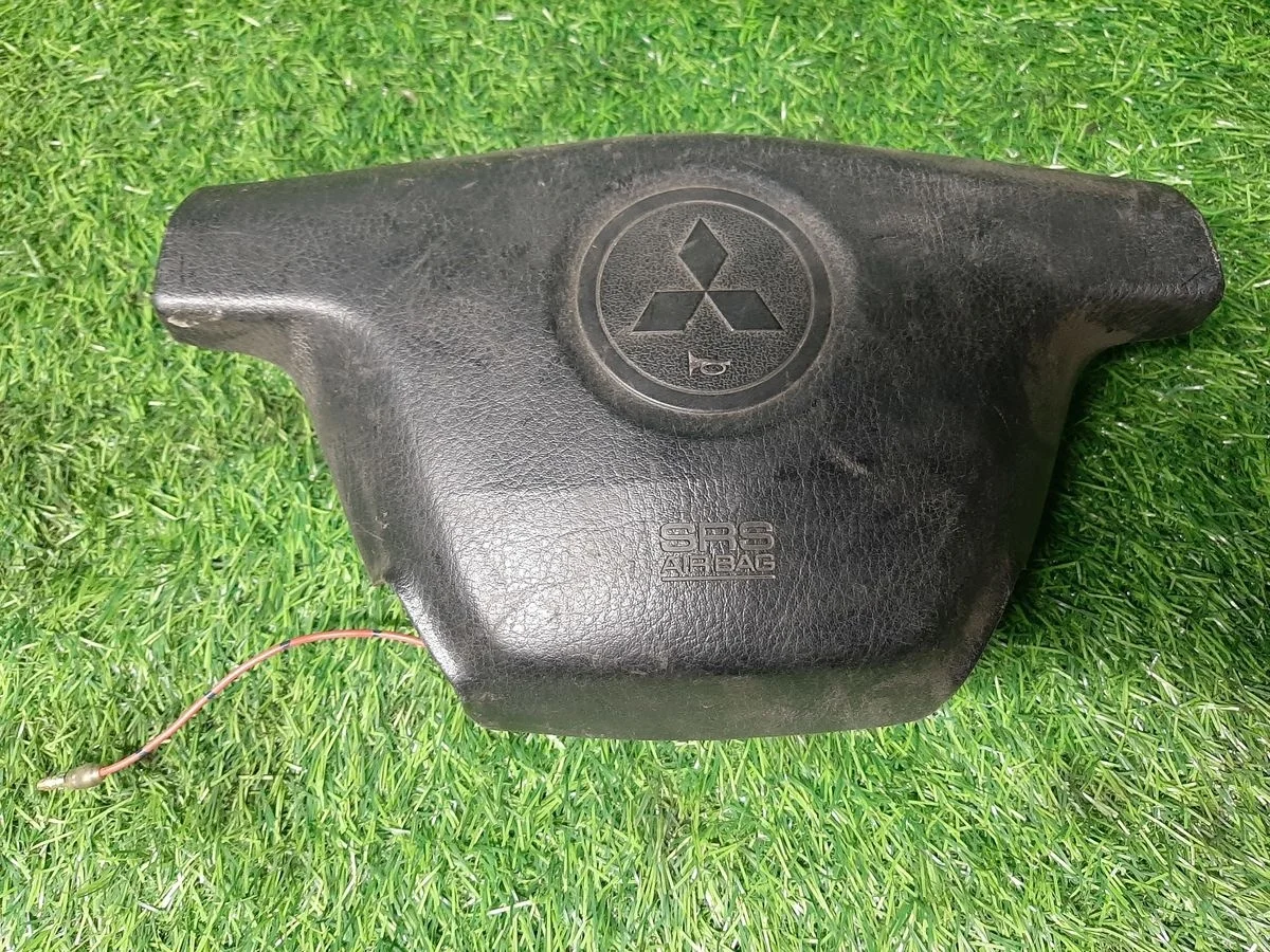 В наличии:Подушка безопасности Mitsubishi Lancer 9