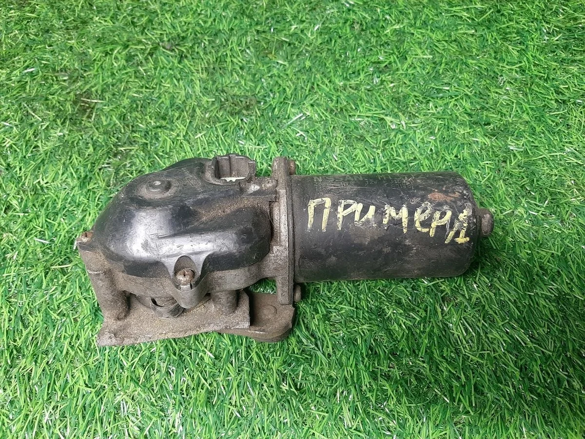 Моторчик стеклоочистителя на Nissan Primera