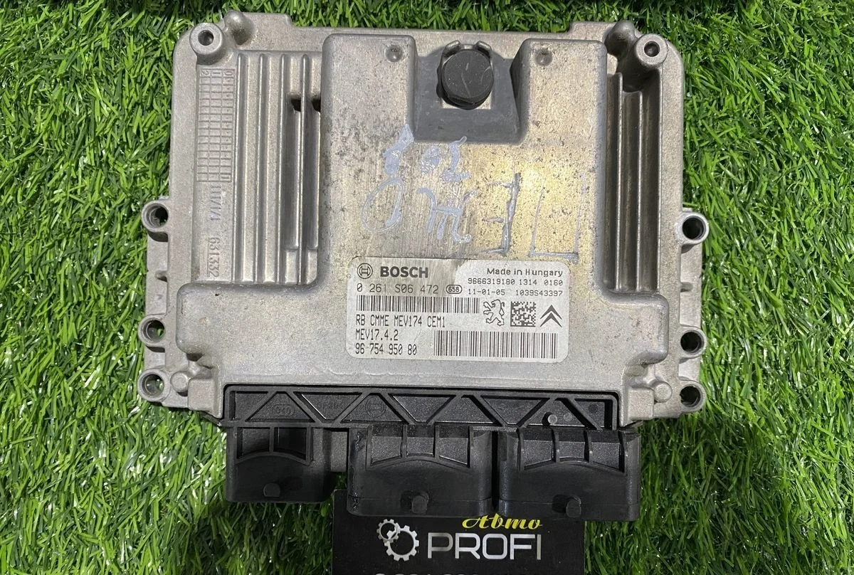 Блок управления ДВС Peugeot 308