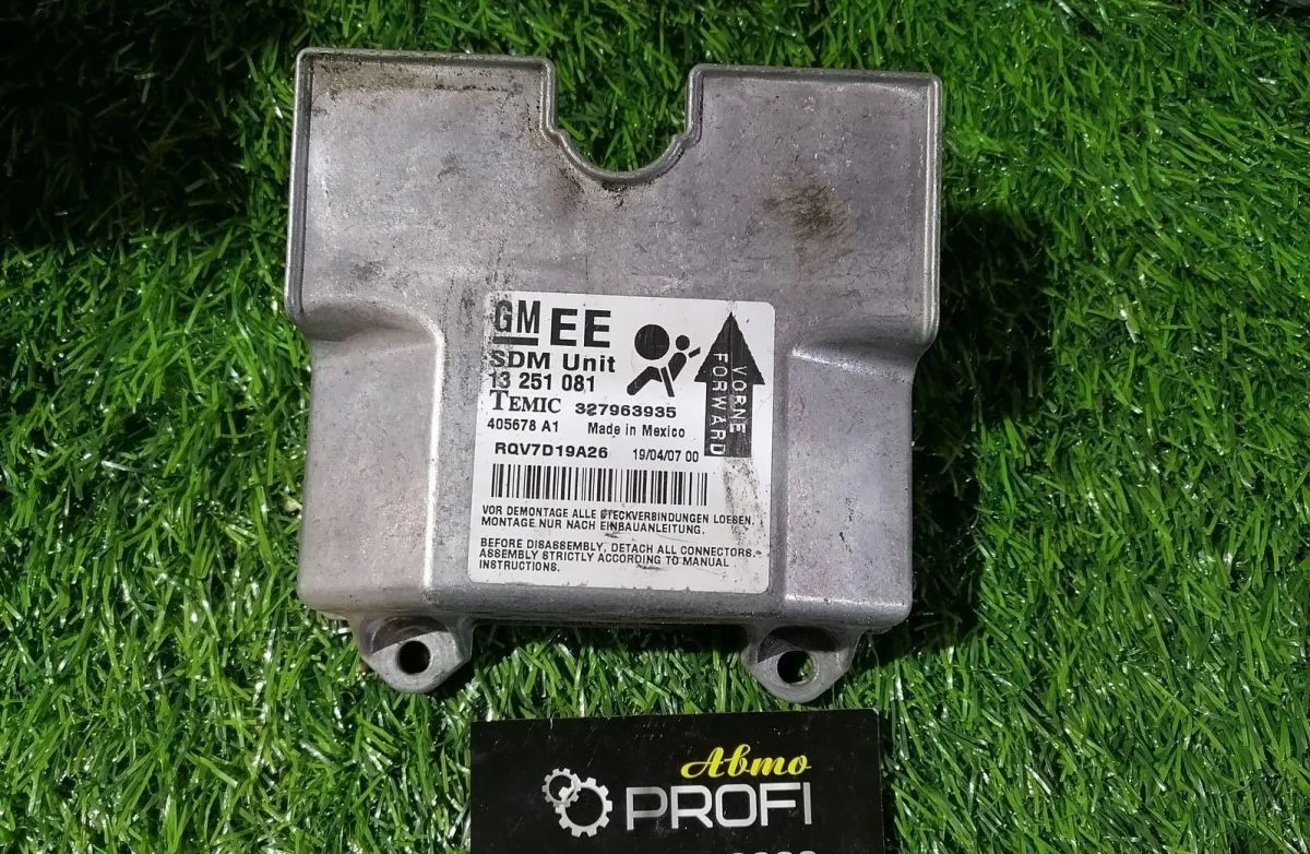 Блок управления AIR BAG Opel Astra H 13251081