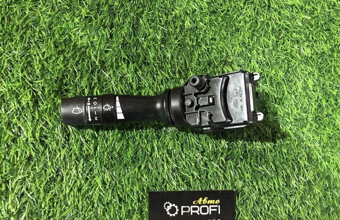 Переключатель стеклоочистителей Hyundai Solaris