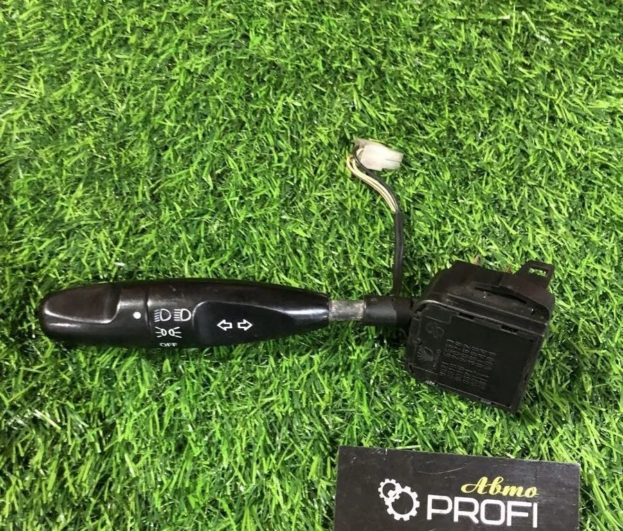 Переключатель поворотов подрулевой Daewoo Nexia