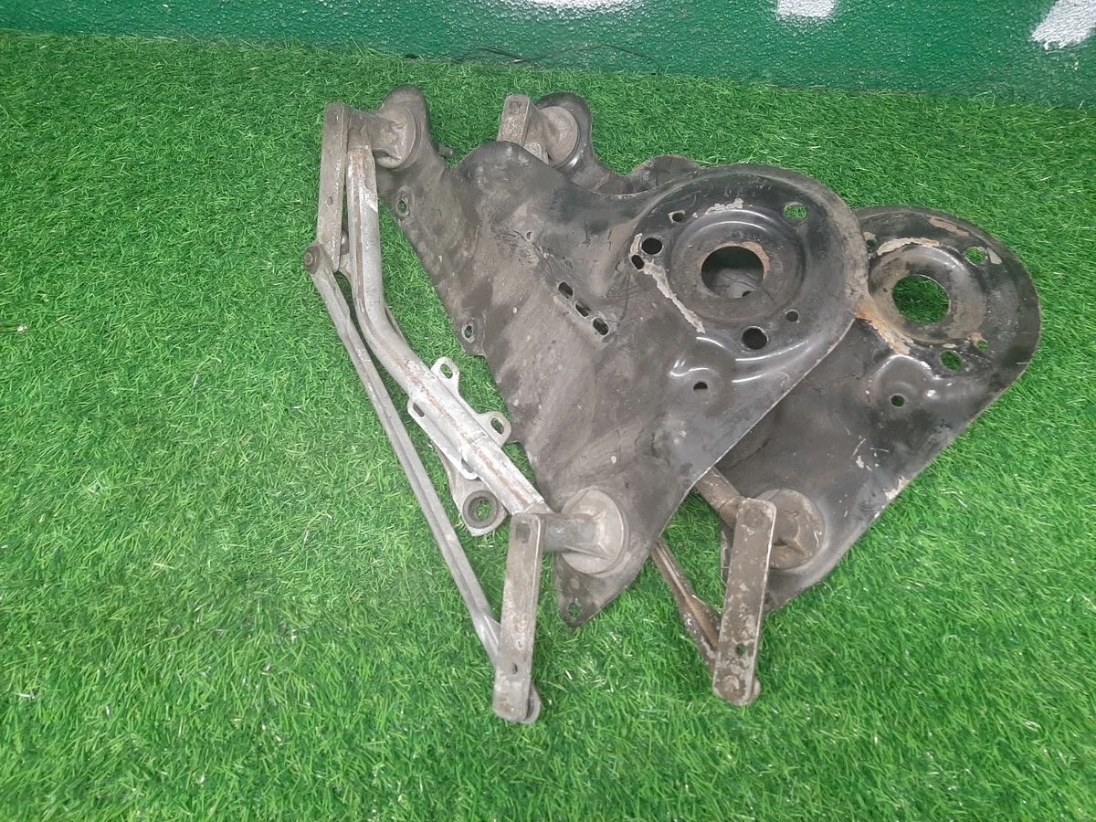 В наличии: трапеция дворников Ford Fusion 1.