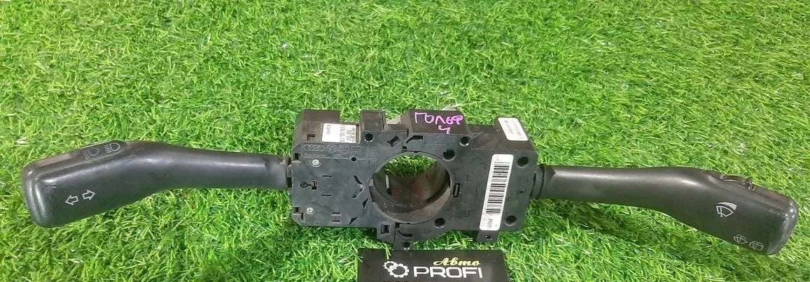 В наличии подрулевой перекл. VW Golf 4