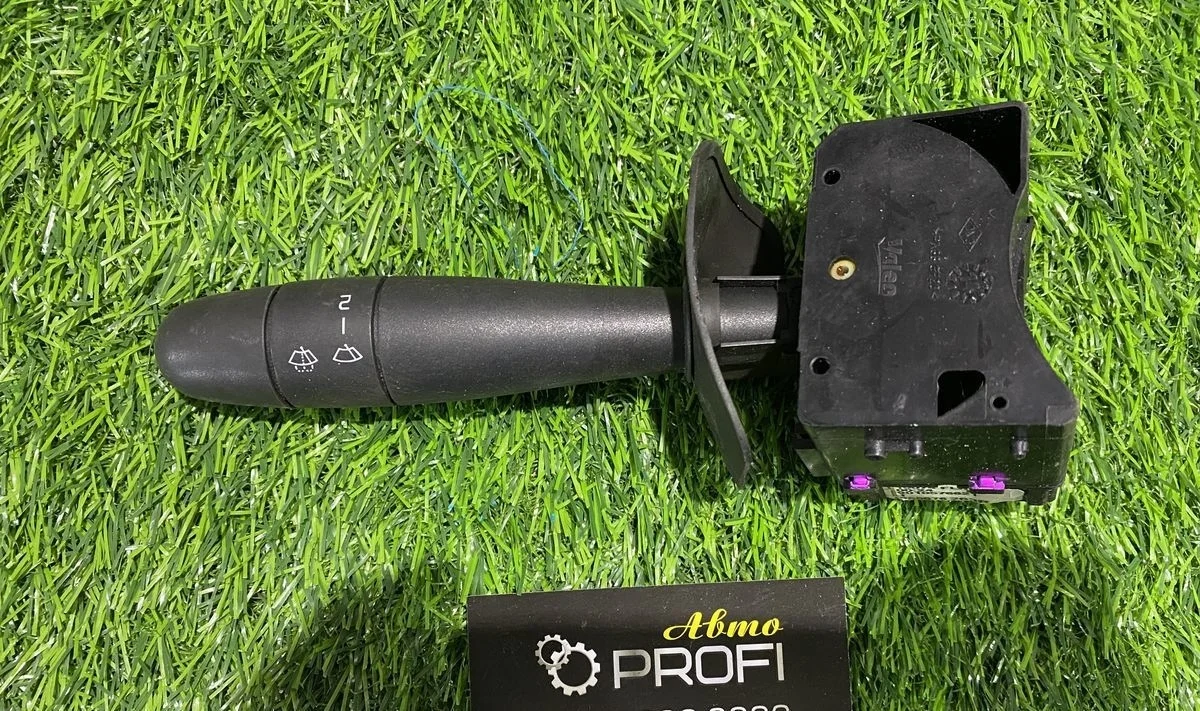 Подрулевой переключатель Renault Logan