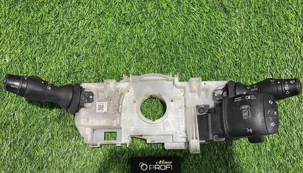 Подрулевой переключатель Renault Megane 3